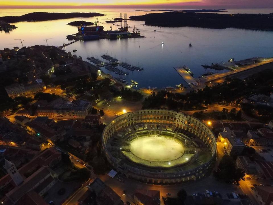 Top App 5 Min Arena Amphitheater Pula Extérieur photo